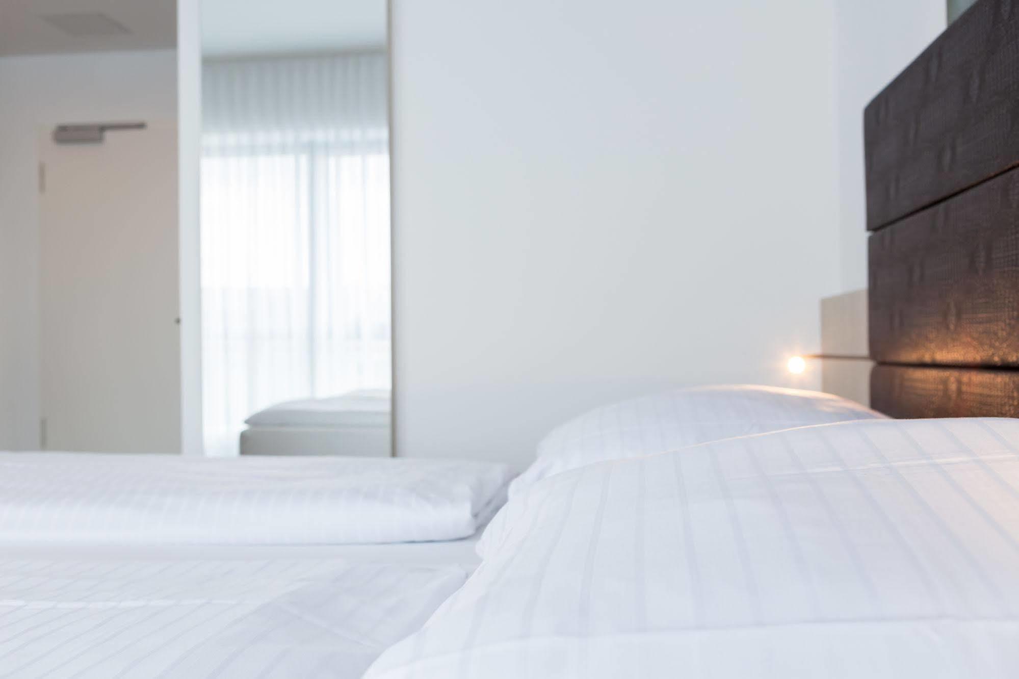 Viva Hotel Luebeck Екстер'єр фото
