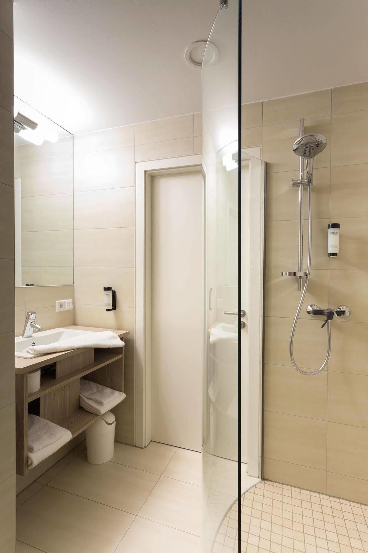 Viva Hotel Luebeck Екстер'єр фото